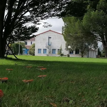 Particulier Des Marais Machecoul