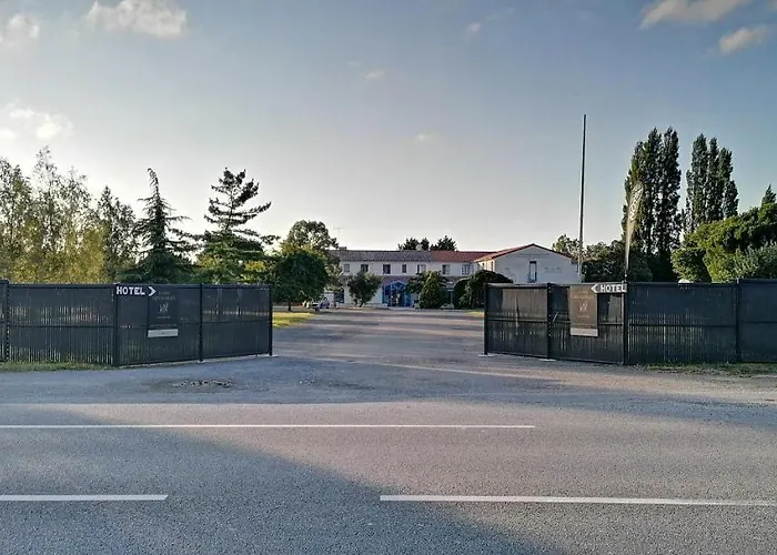 Particulier Des Marais 2*